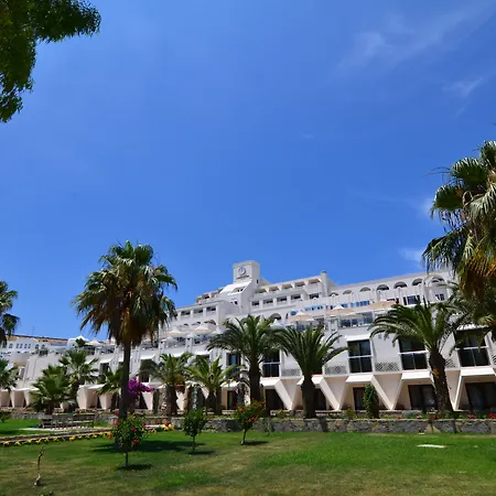 Azka Otel Complex