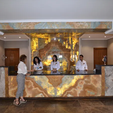 Complex Azka Otel