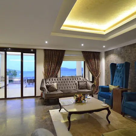 Azka Otel 5*