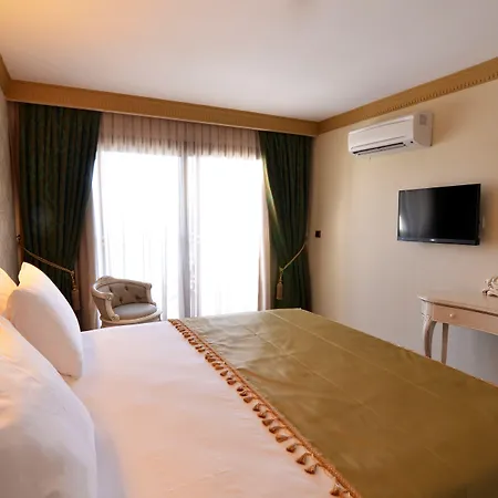Complex Azka Otel