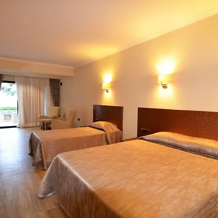 Azka Otel Complex