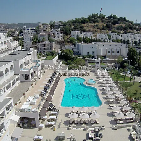 Azka Resort 5*