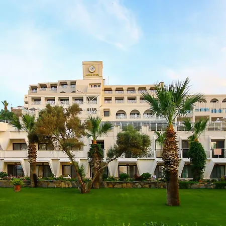 منتجع ازكا 5*